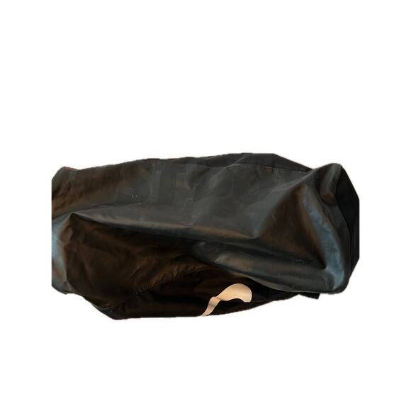 Nike Black Duffel Bag 22"x12"x10" Zipped - Picture 4 of 6